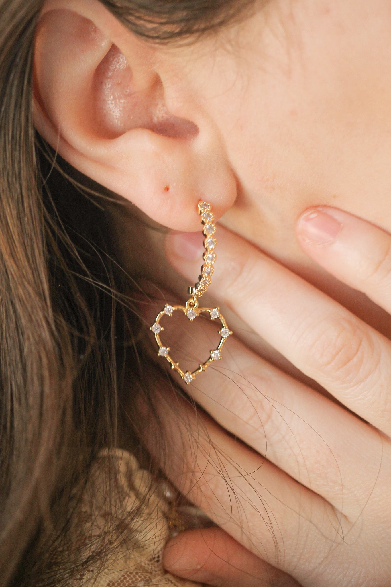 Luxe Dangle in Gold